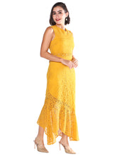 Exude Aurelia Lace Gown